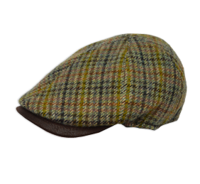 Gorra de cuadros con doble visera