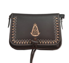 BOLSO COSTURA 3 FLORES BORDADO VIRGEN