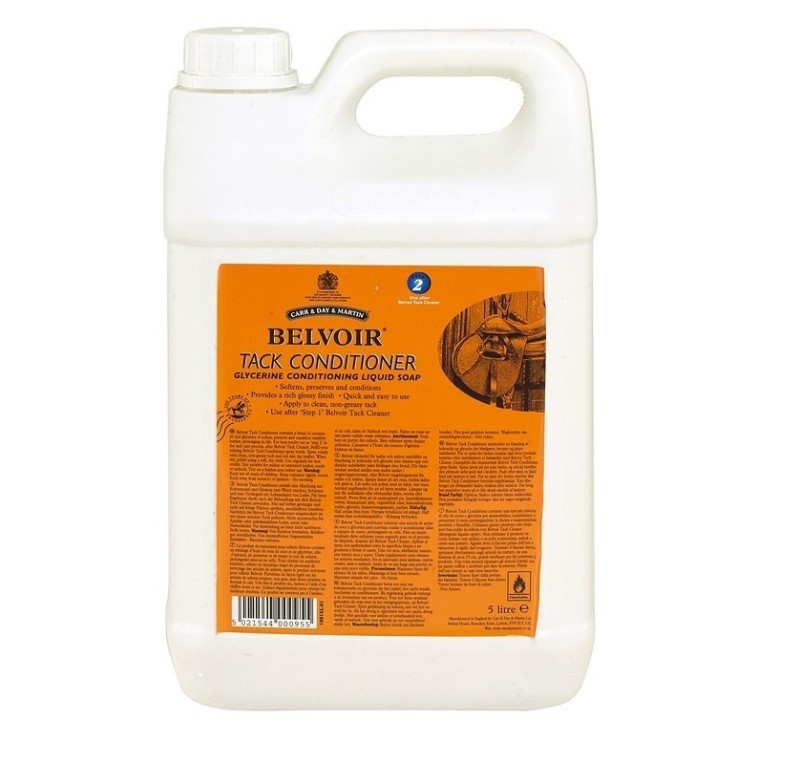 Jaboncillo Belvoir Tack Cleaner CARR&DAY&MARTIN 5 LITROS | Paso 2