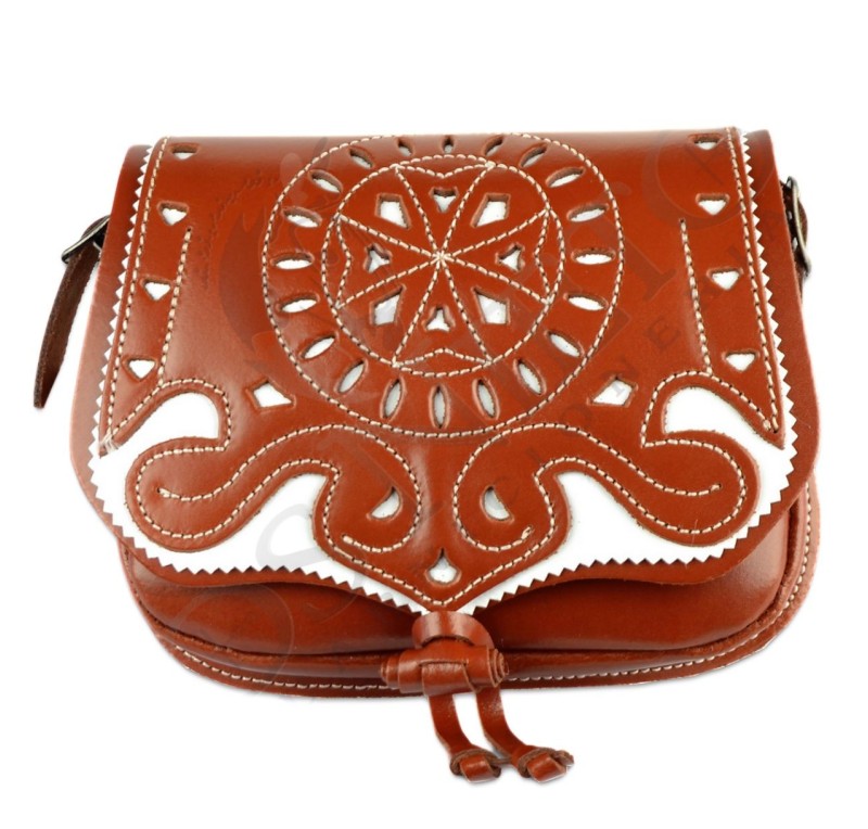 Bolsito Amazona Riñonera Cuero Hebilla