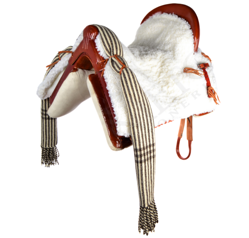 Silla de montar vaquera de fibra modelo Dalia | Avellana