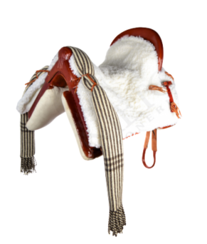 Silla de montar vaquera de fibra modelo Dalia | Avellana